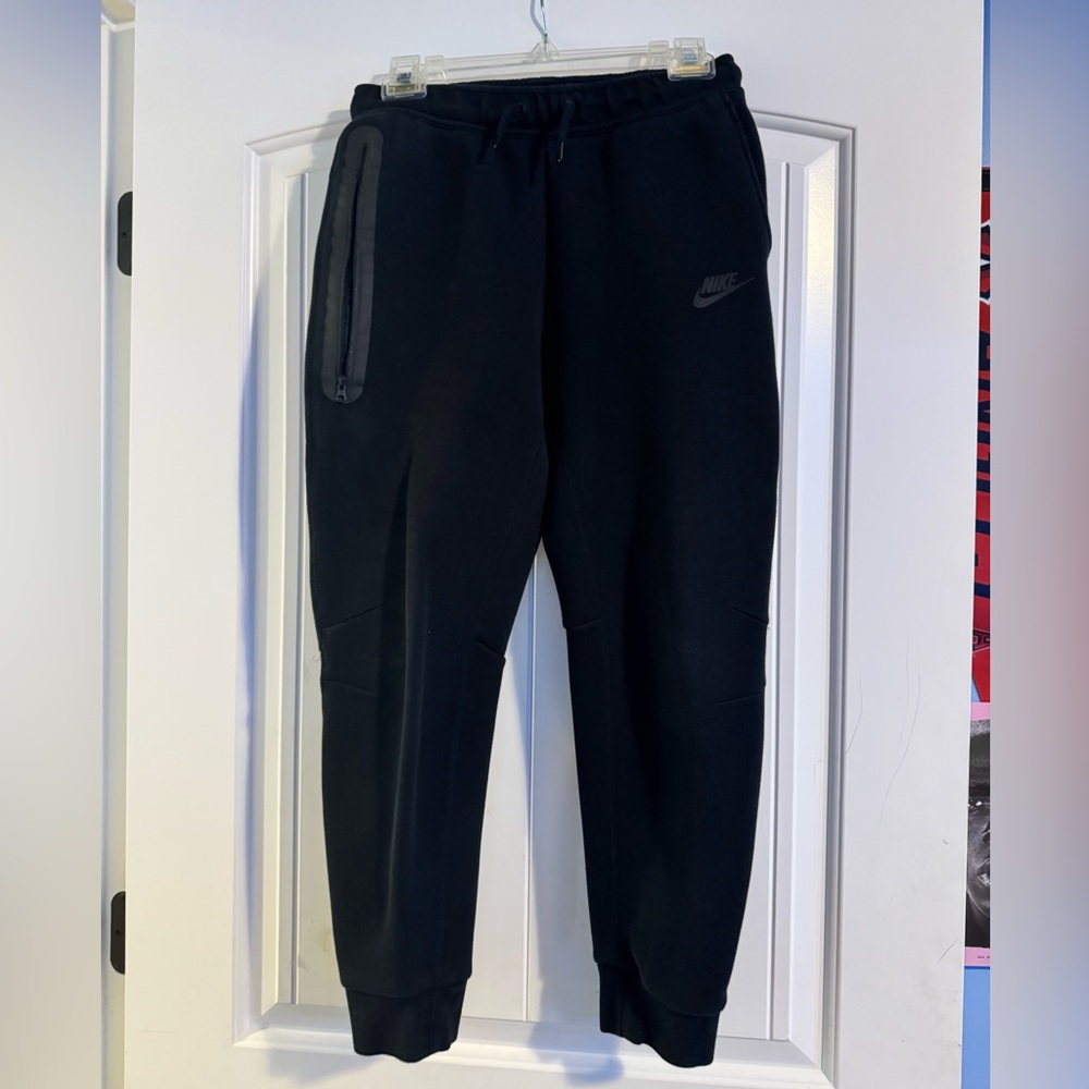 Nike tech youth sweatpants